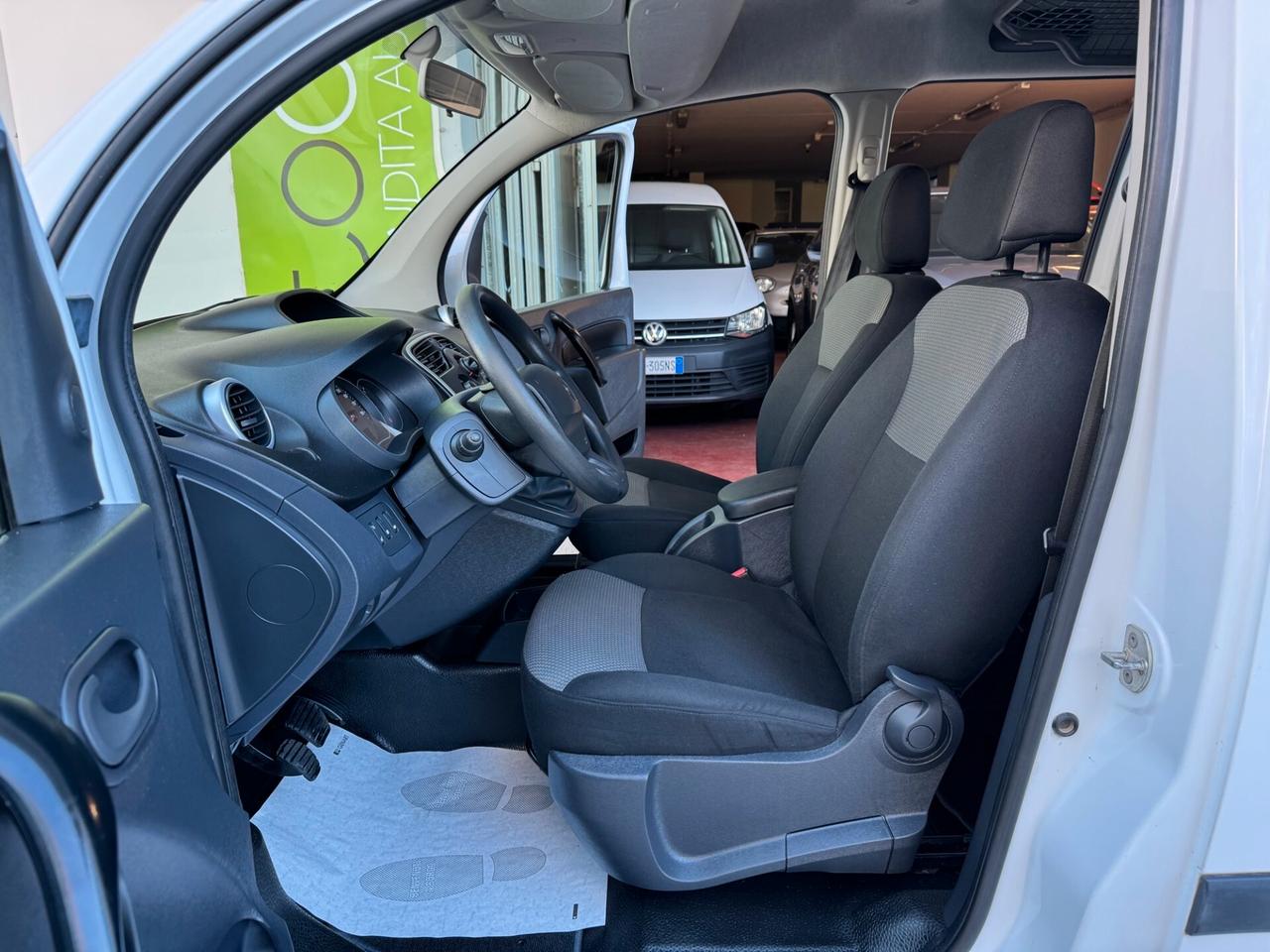 Renault Kangoo 1.5Dci MAXI 4POSTI GARANZIA 24 MESI
