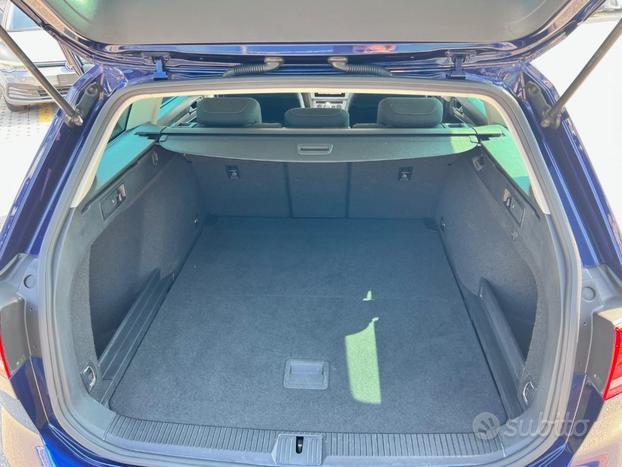 VOLKSWAGEN Passat Variant 2.0 TDI DSG Business B