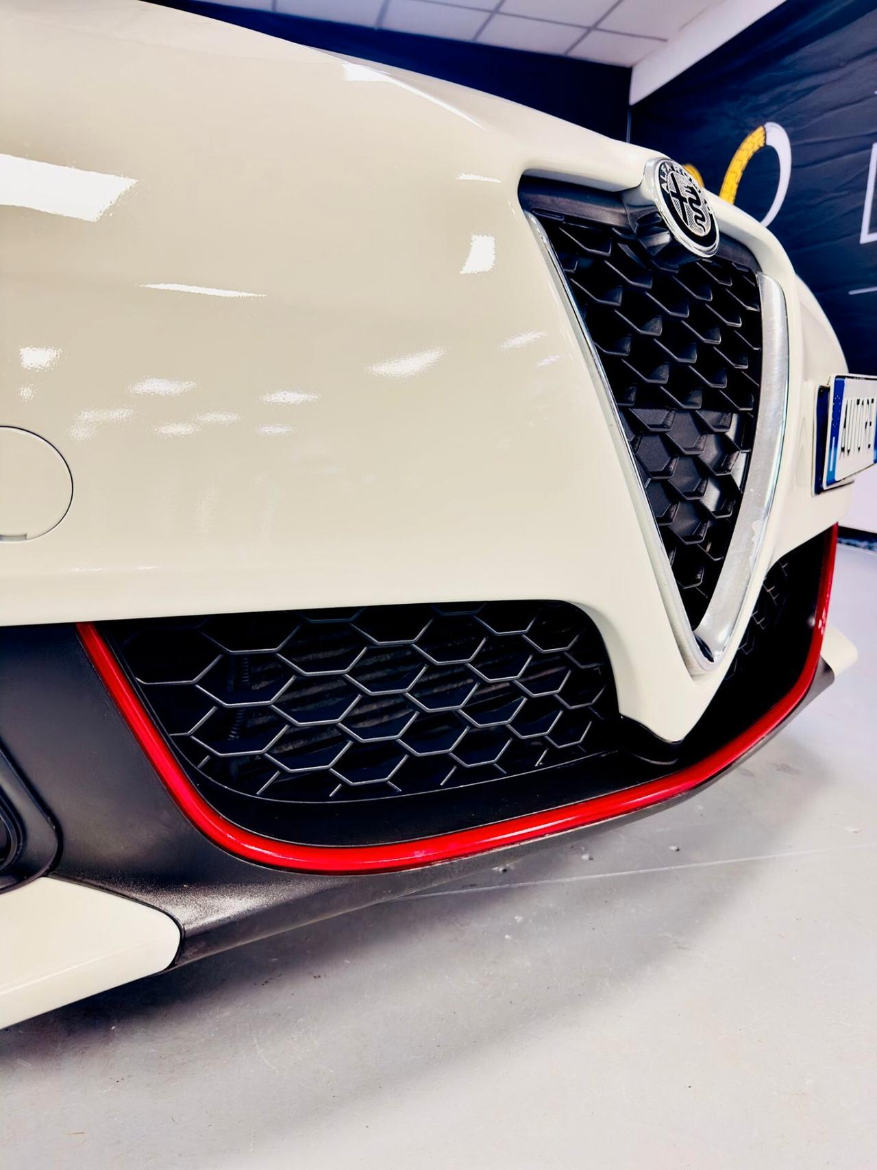 Alfa Romeo Giulietta 1.6 JTDm-2 105CV Distinctive