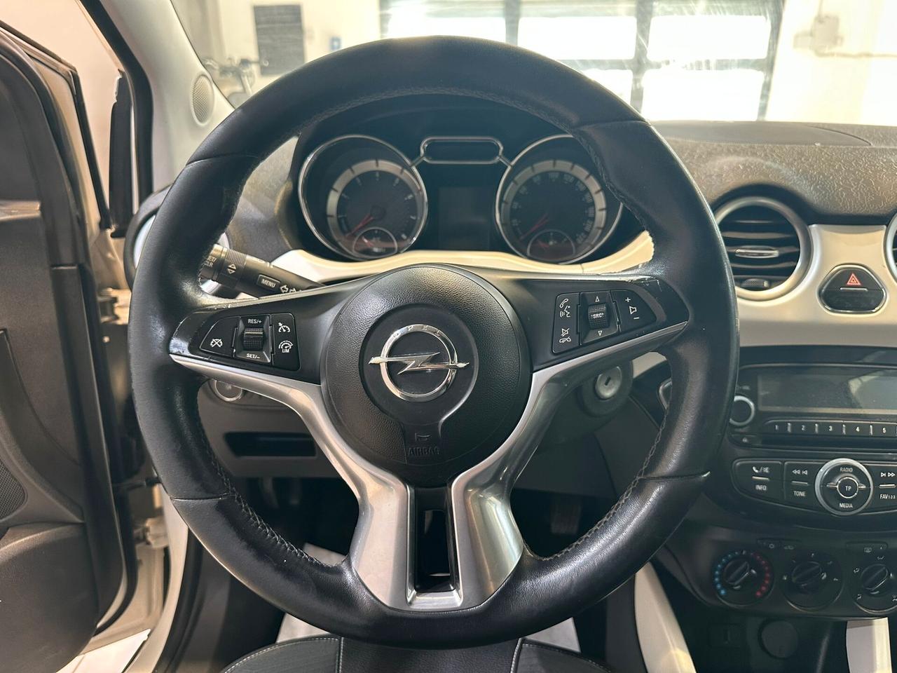 Opel Adam 1.2 70 CV Jam