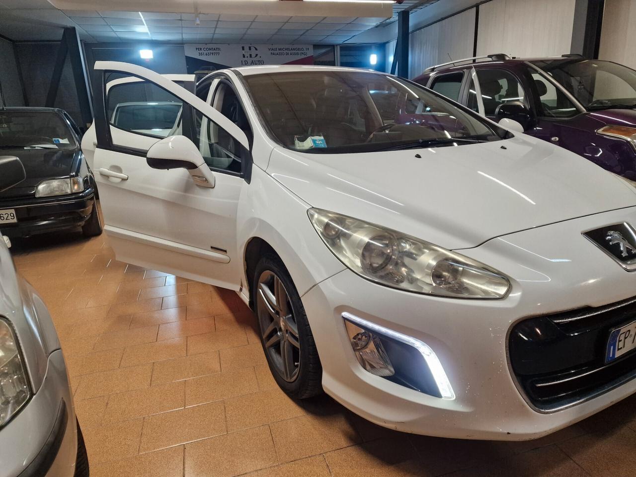 Peugeot 308 1.6 8V e-HDi 112CV Stop&Start 5p. Business