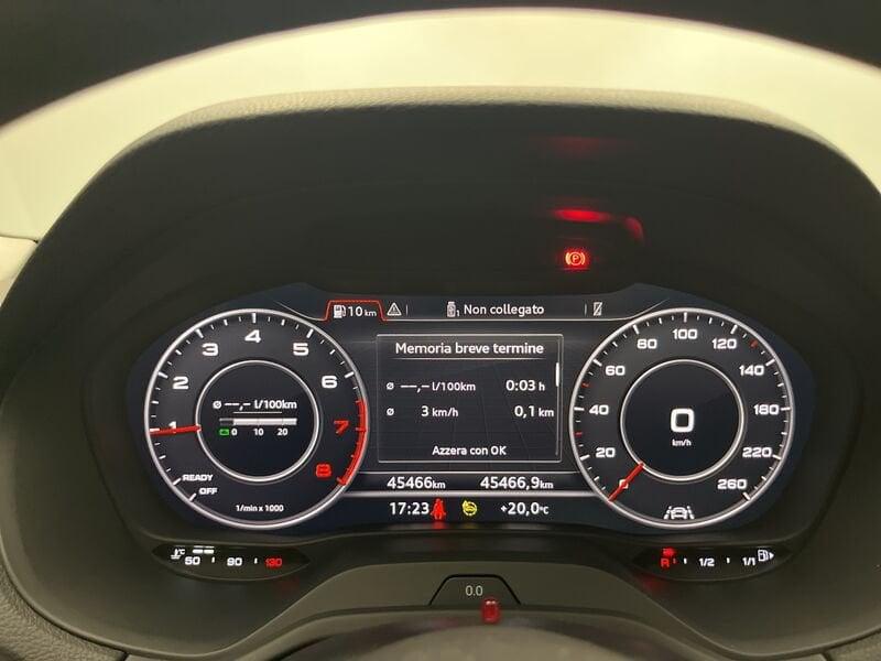 Audi Q2 Audi Business Advanced 30 TFSI 81(110) kW(CV) 6-marce