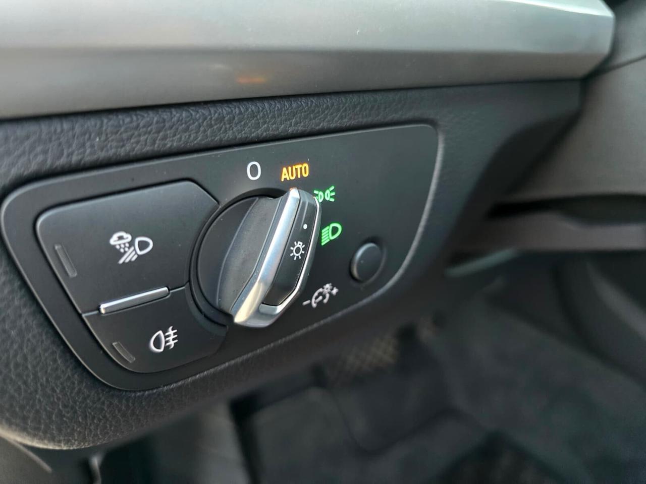 Audi Q5 35 TDI S tronic Business