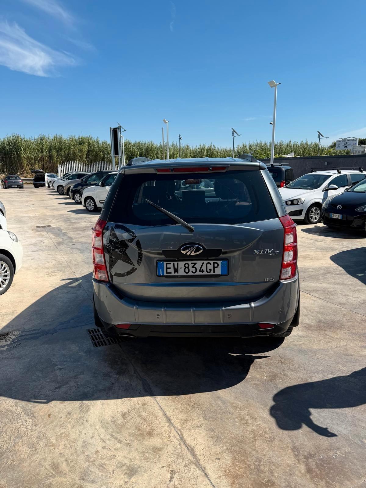 Mahindra XUV500 2.2 16V AWD W8