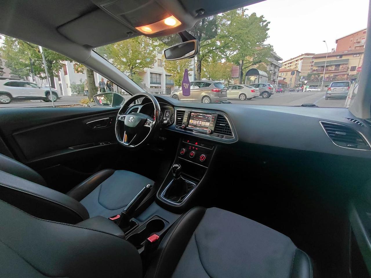 Seat Leon 1.6 tdi Connect CV 110 #50343