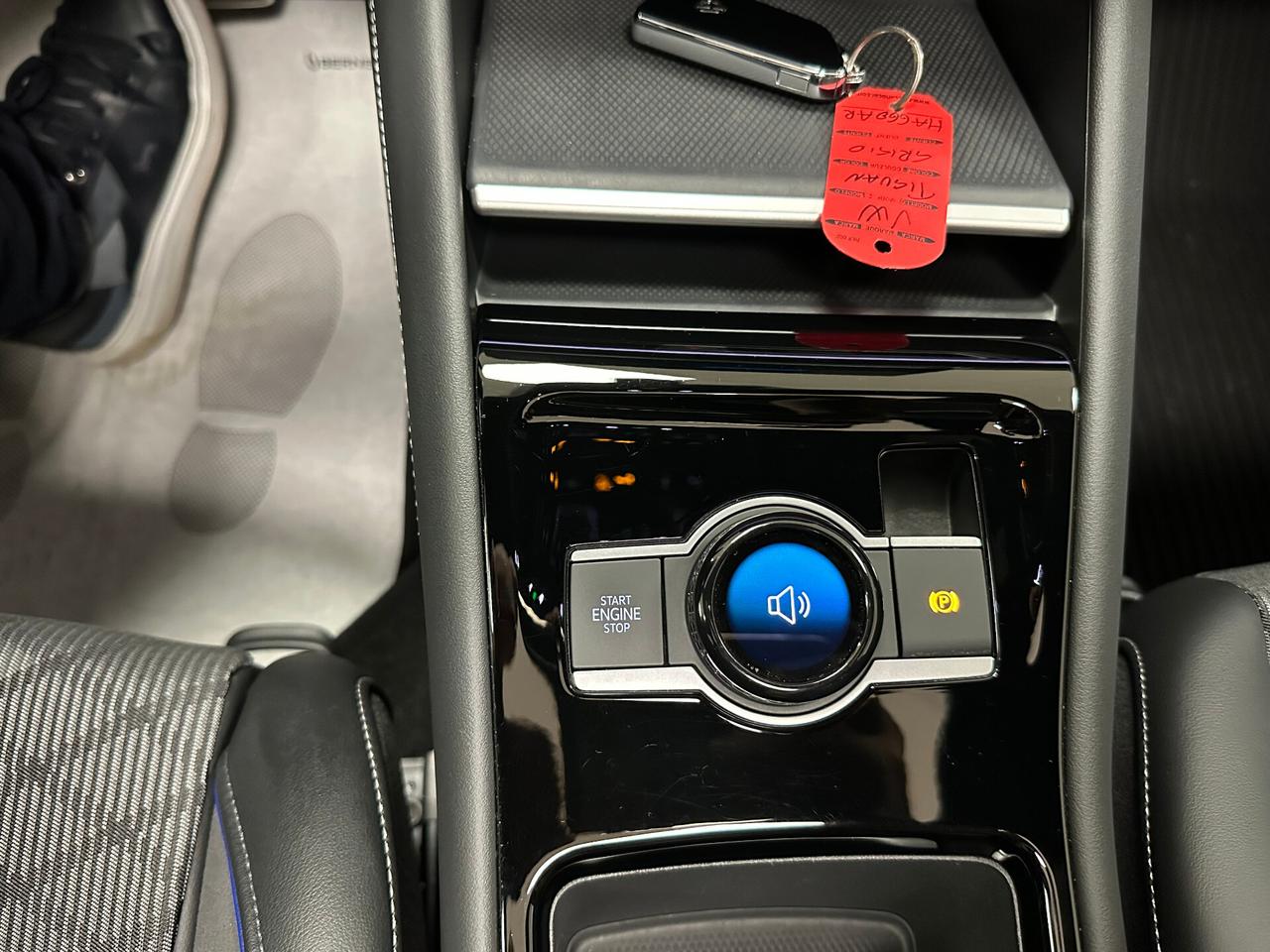 Volkswagen Tiguan 2.0 TDI 193 CV DSG 4MOTION R-Line - 2025