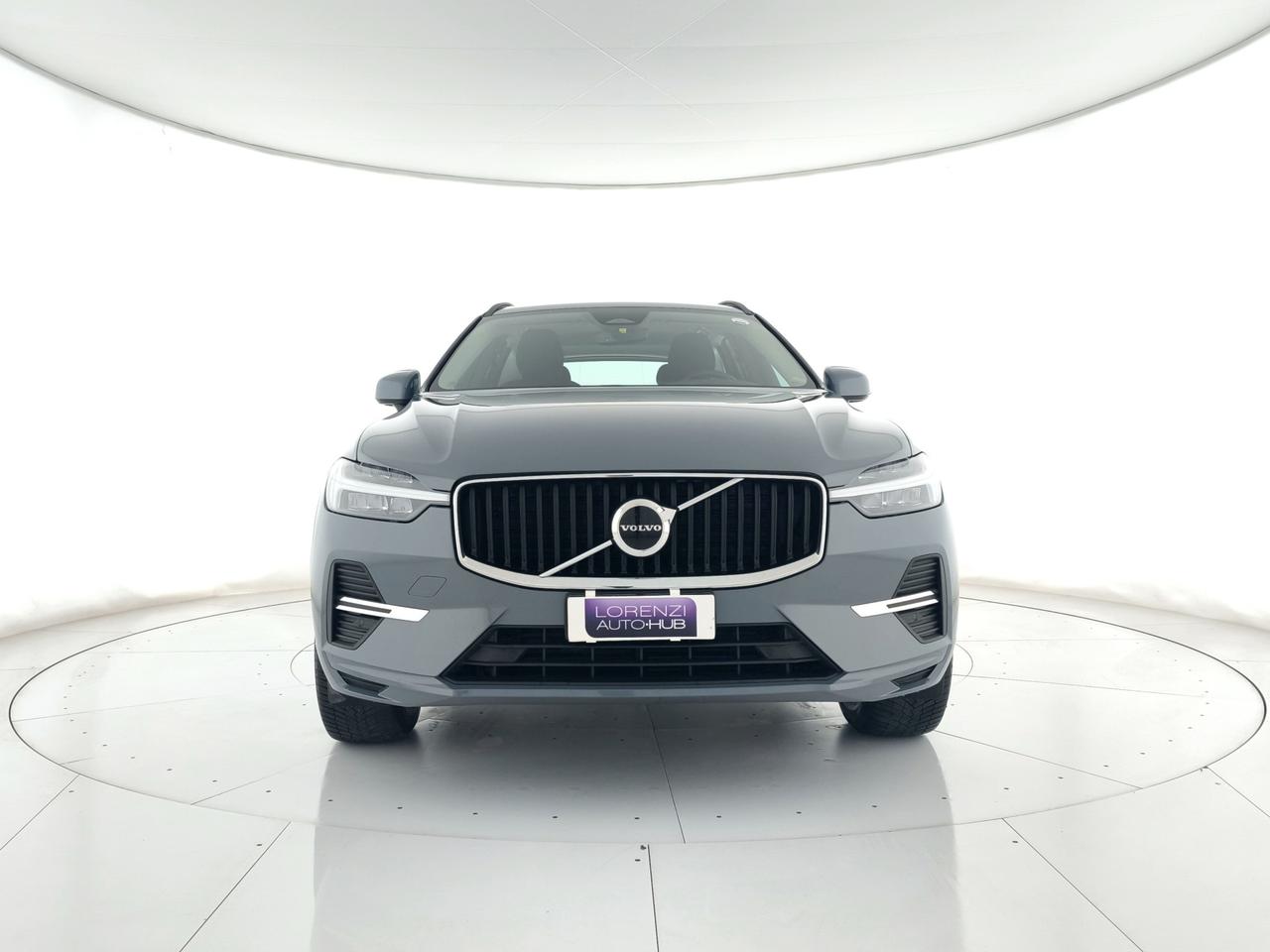 VOLVO XC60 2.0 b4 Momentum awd auto CAMERA+APP CONNECT+FULL LED