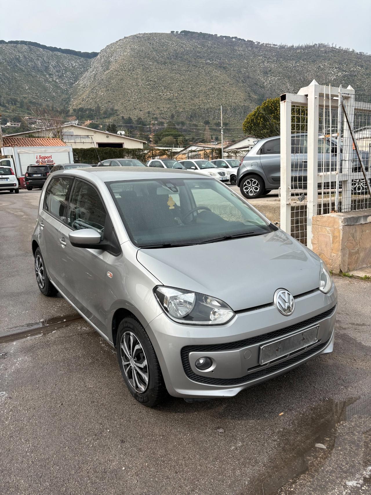 Volkswagen up! 1.0 75 CV 3p. high