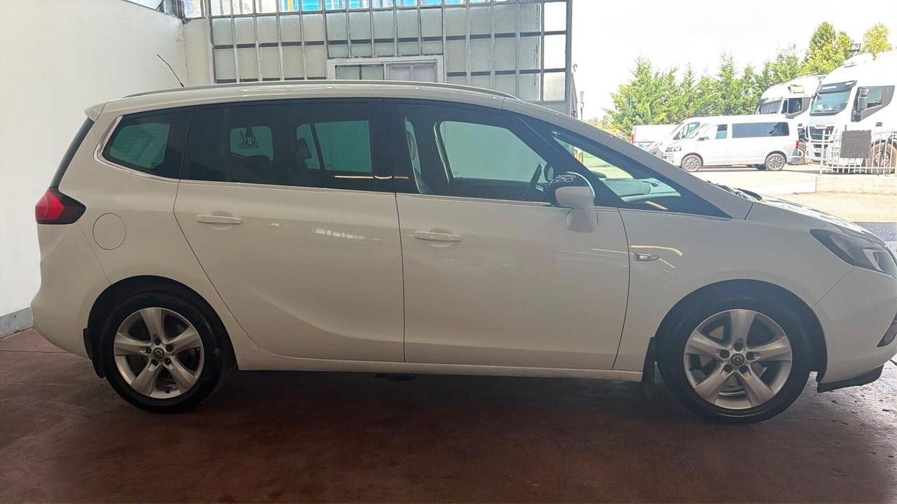 Opel Zafira Tourer 1.6 CDTi 7 POSTI