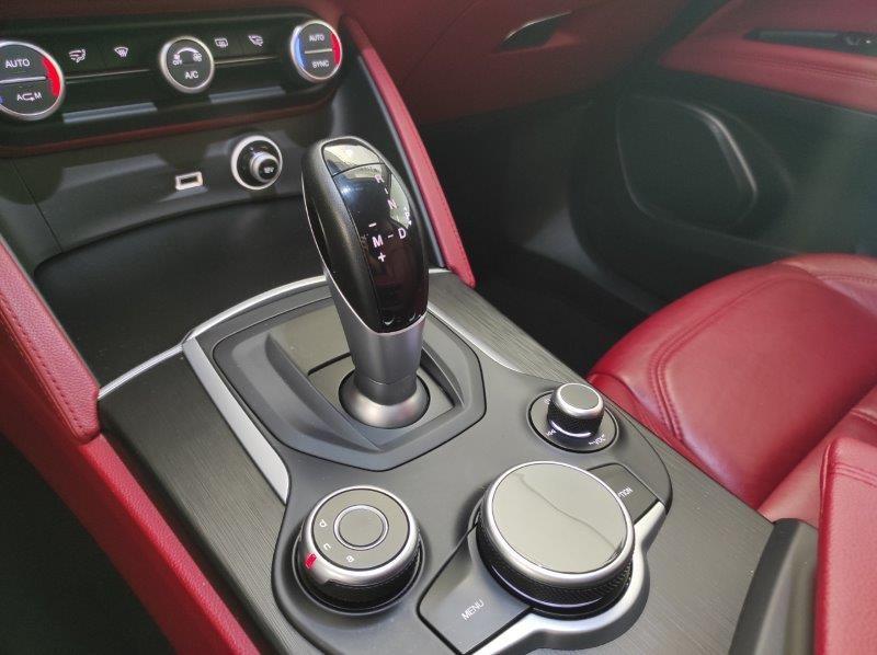 ALFA ROMEO Stelvio - Stelvio 2.2 Turbodiesel 180 CV AT8 Q4 Executive