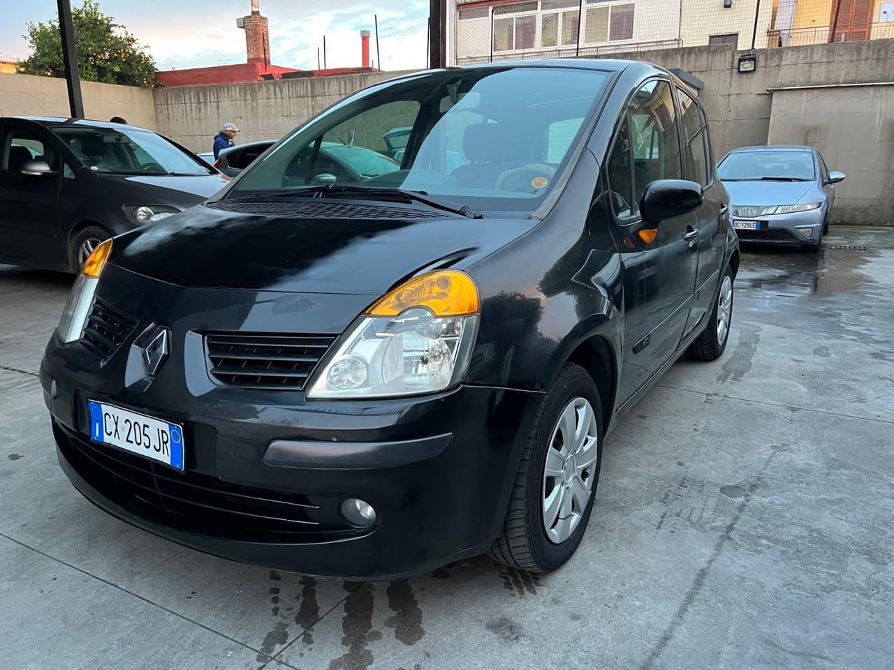 Renault Modus 1.5 dCi 85CV Initiale
