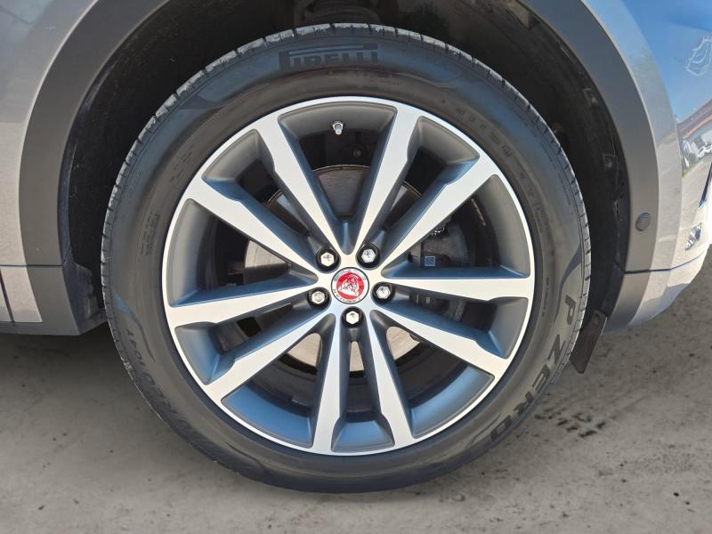 Jaguar E-Pace 2.0d i4 mhev R-Dynamic SE awd 204cv auto