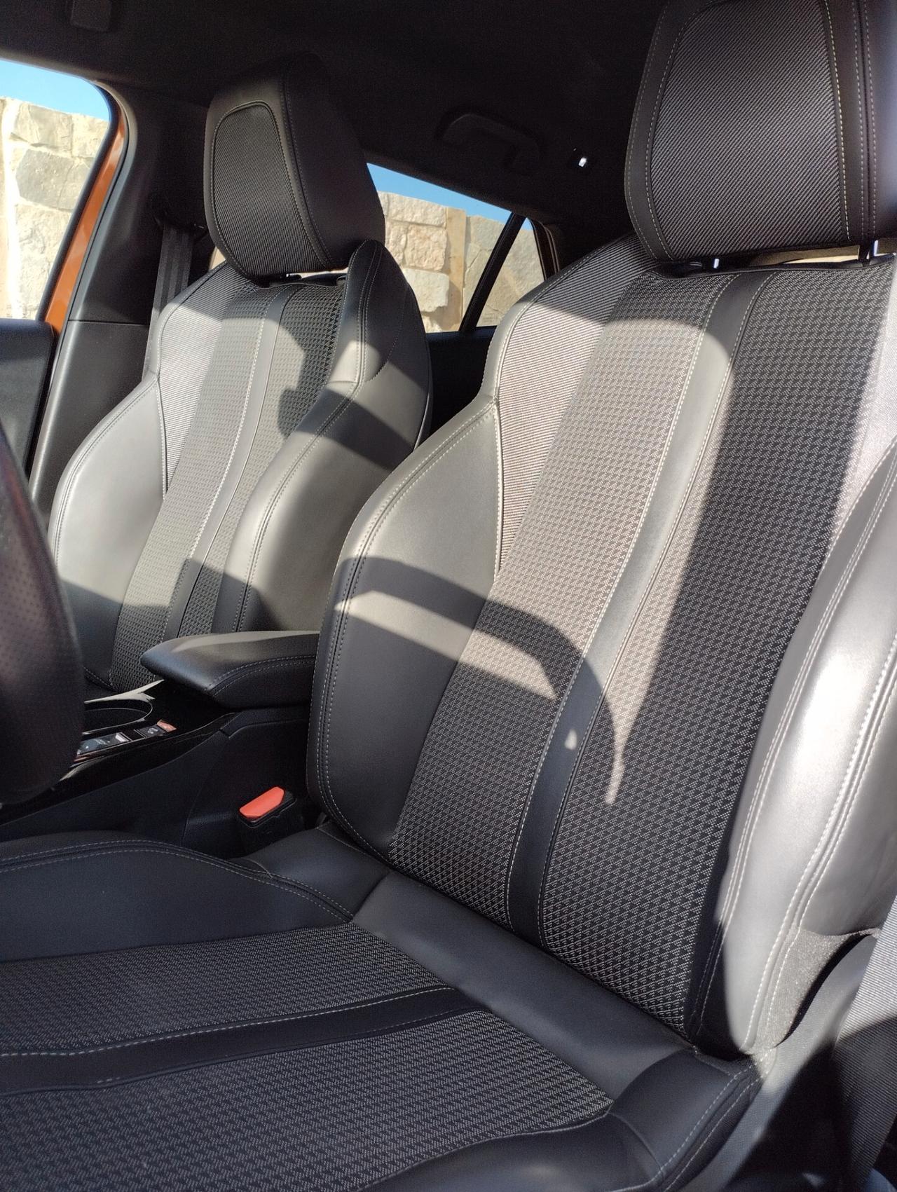 Peugeot 2008 130 cv S&S GT Pack 11/2021