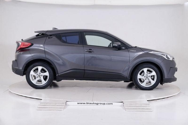 Toyota C-HR I 2016 1.8h Active 2wd e-cvt