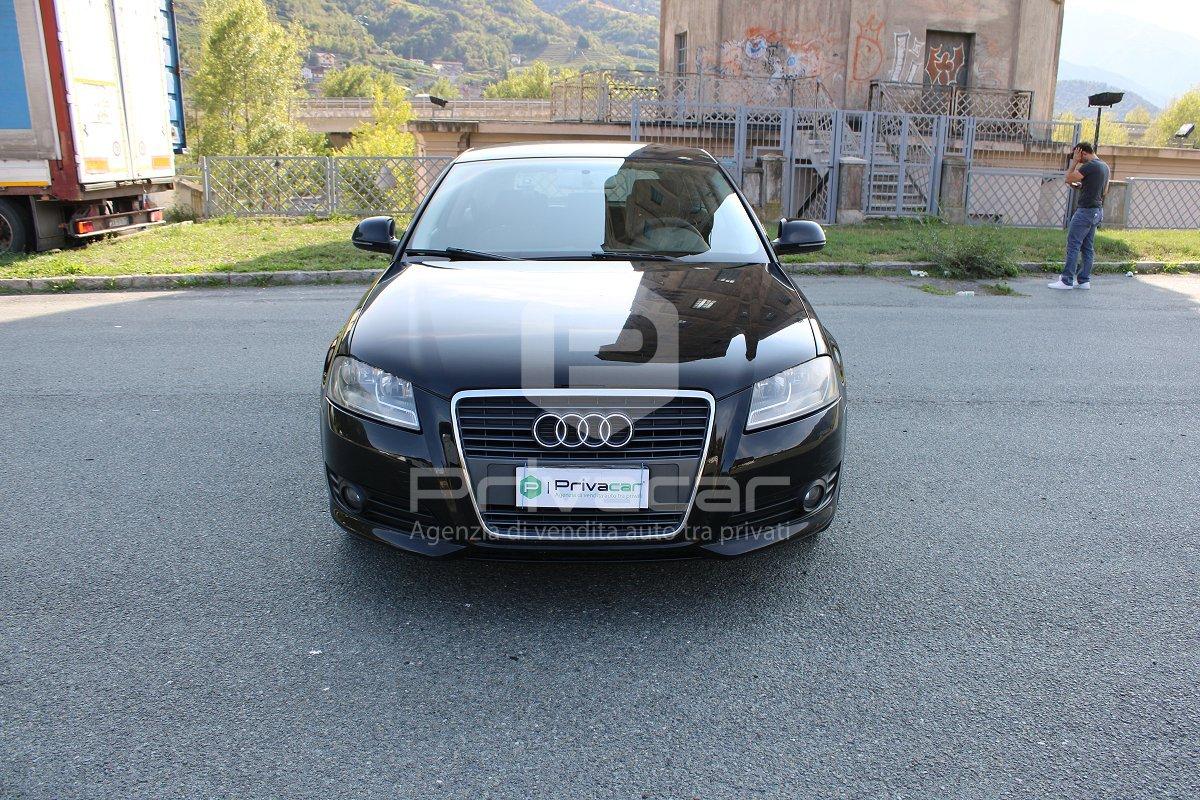 AUDI A3 1.6 TDI 105 CV CR Ambiente