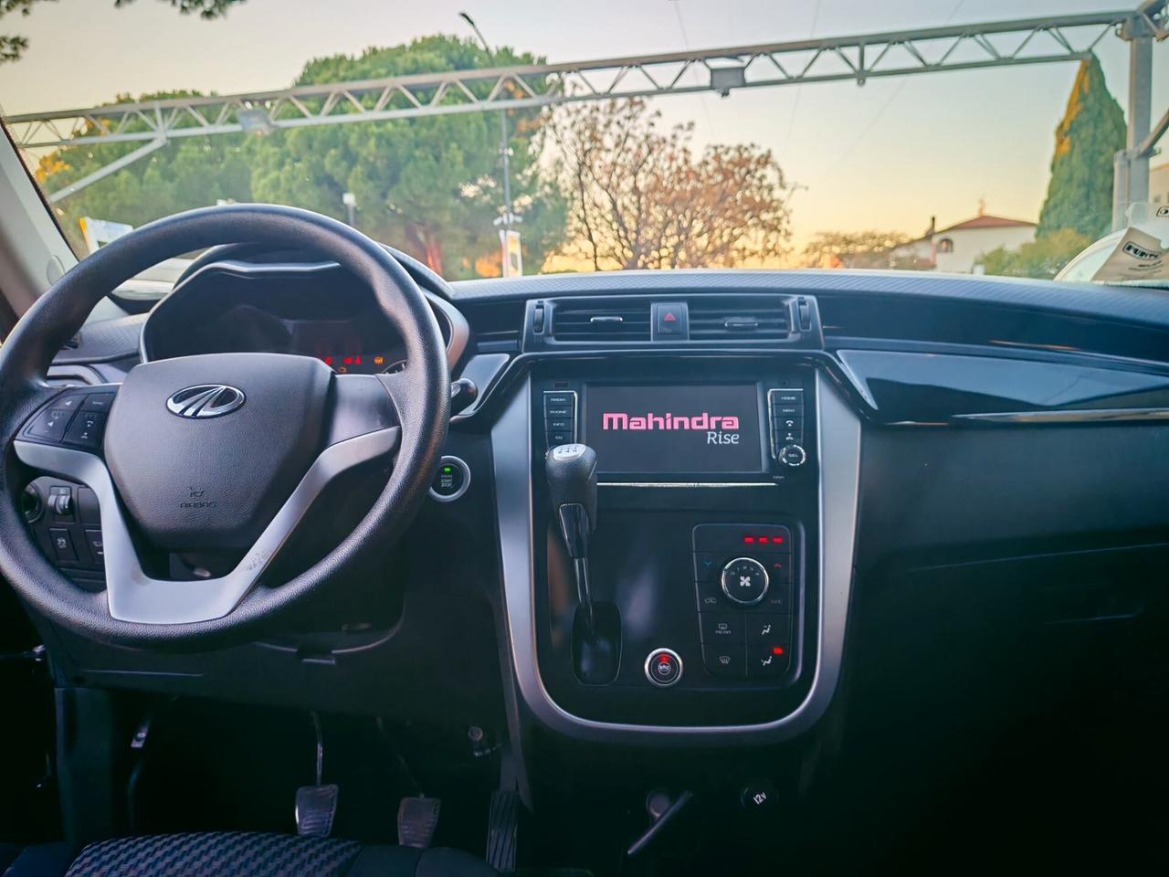 Mahindra KUV100 1.2 VVT K8 GPL