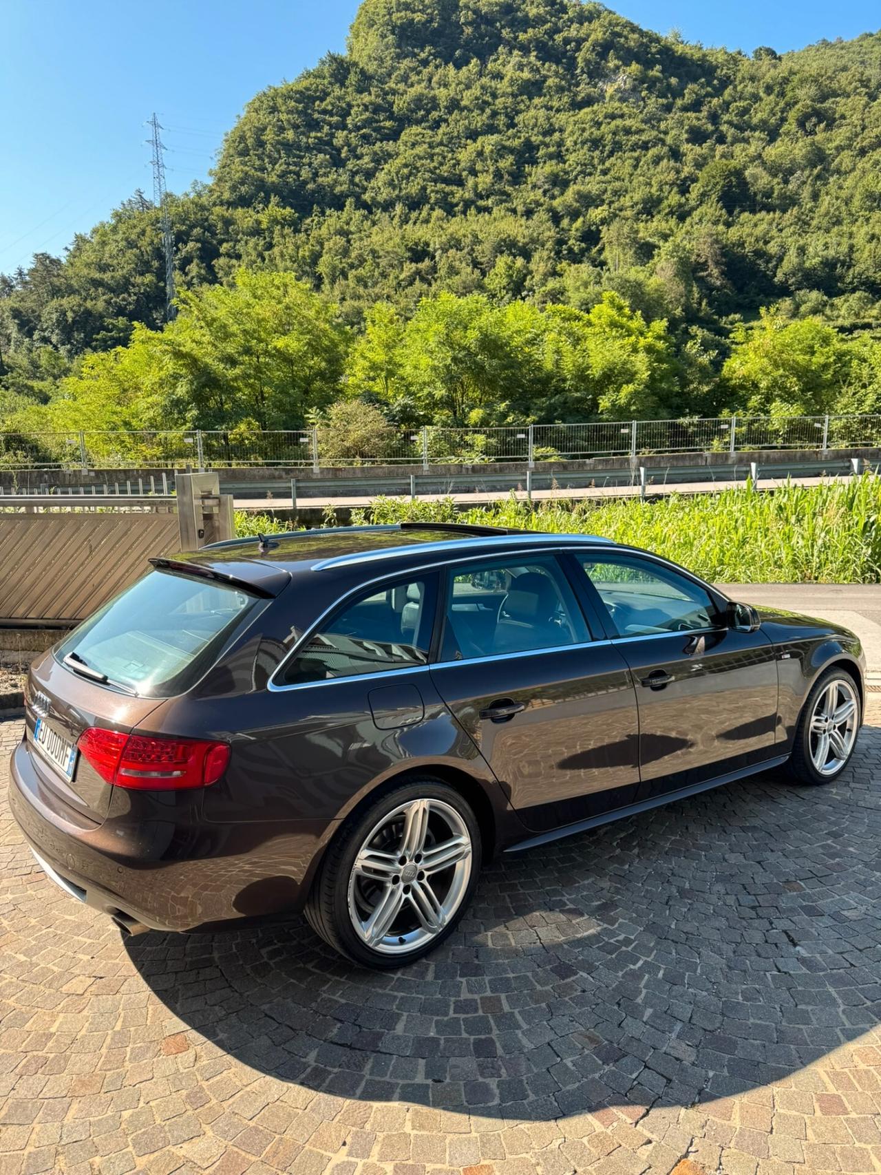Audi A4 Avant 3.0 TDI quattro tiptronic SLine TETTO 19"