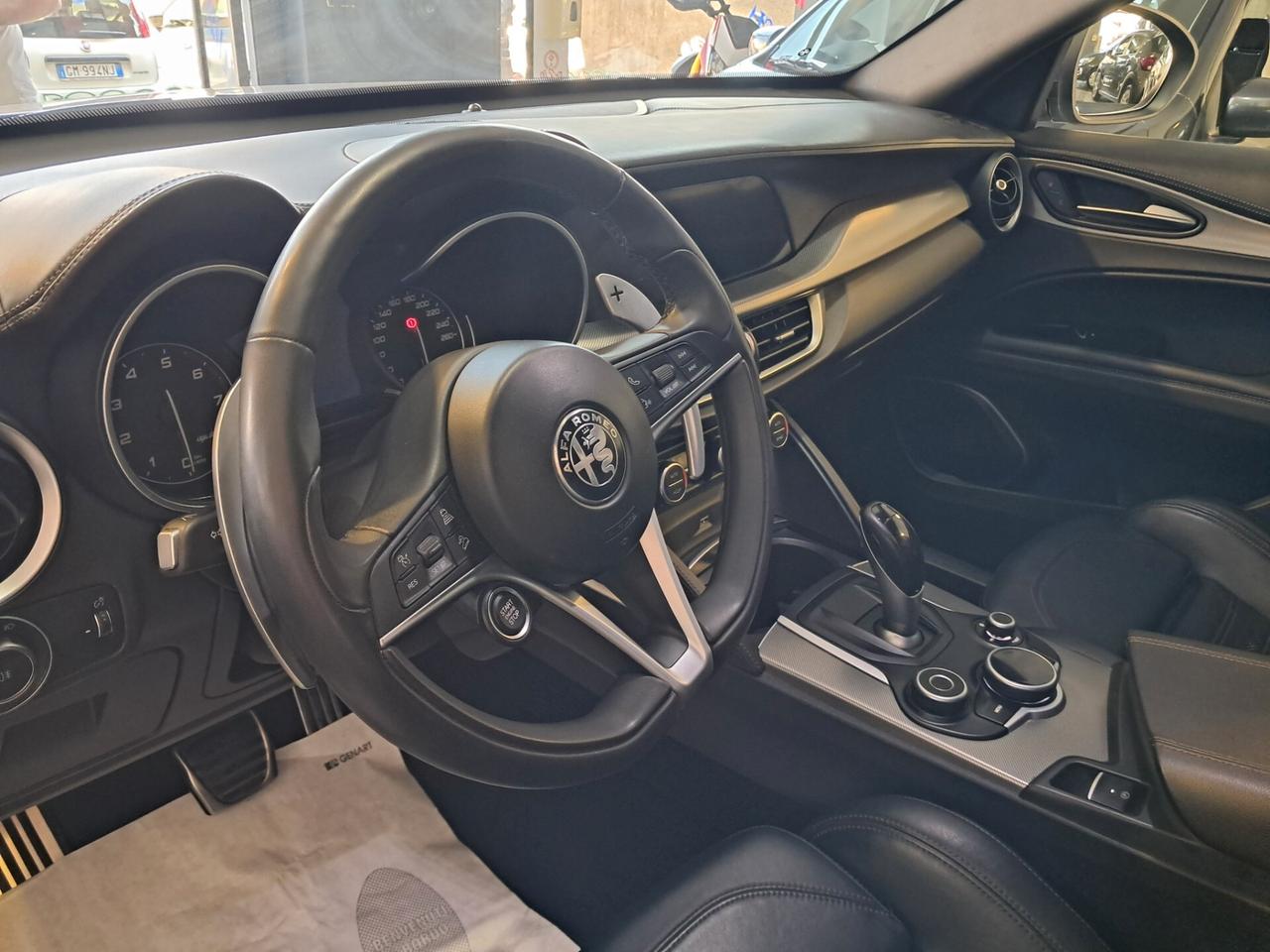 Alfa Romeo Stelvio 2.0 Turbo 280 cv AT8 Q4 Super