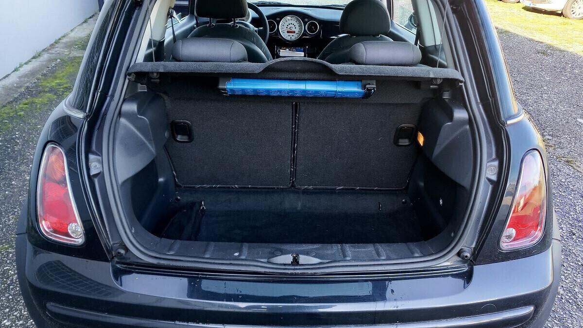 Mini Cooper 1.4 - diesel -
