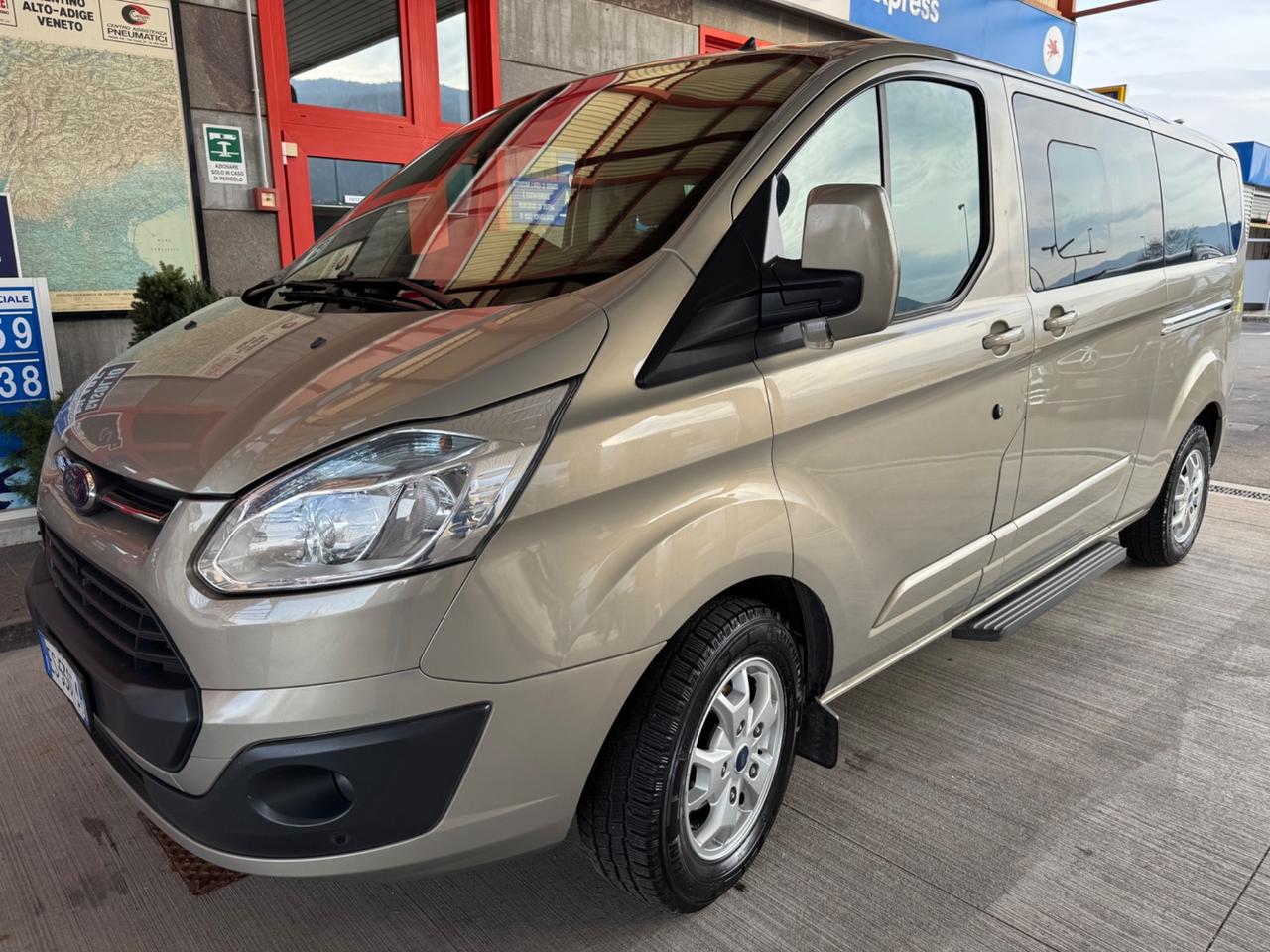 Ford Tourneo Custom Tourneo Custom 300 2.2 TDCi 155CV PL Titanium