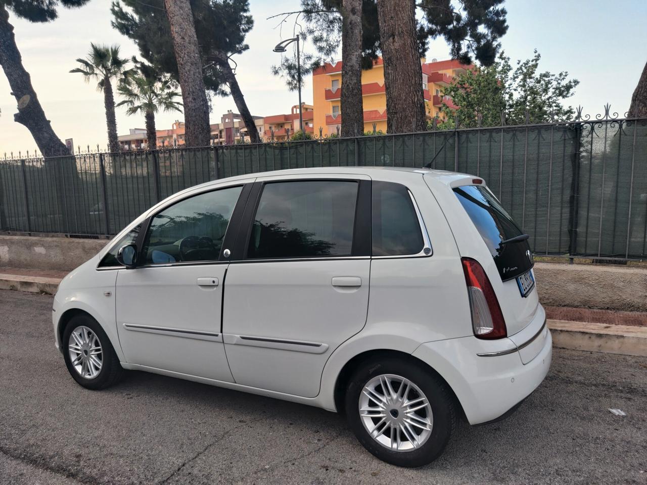 Lancia MUSA 1.4 8V Ecochic (GPL) Gold 2012