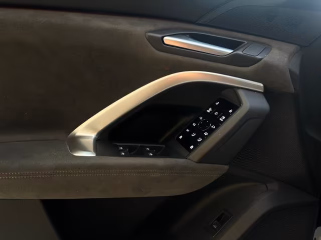 AUDI Q5 SPB TDI 150 kW mHEV+ S tronic quattro S line editi