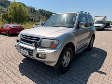 Mitsubishi Pajero 3.2 16V DI-D 3p. GLS1 4x4