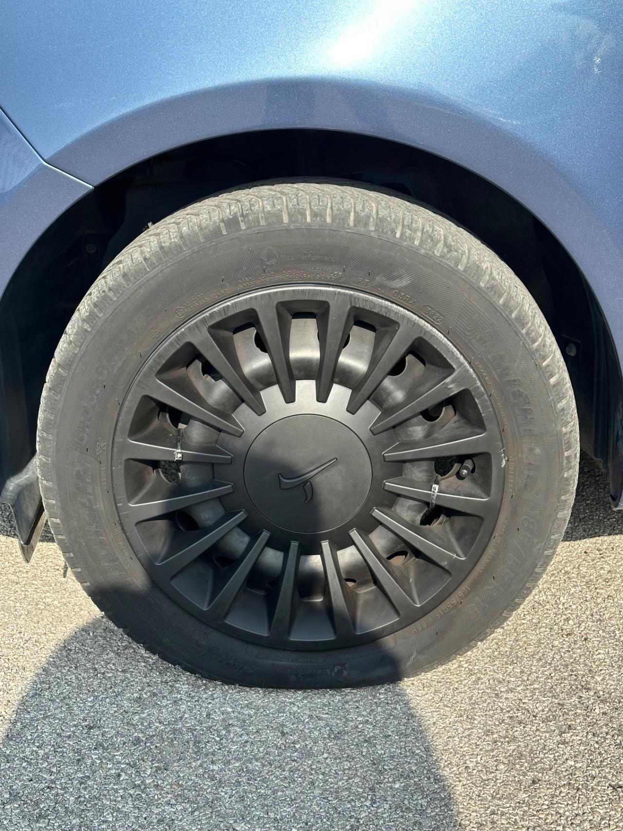 Lancia Ypsilon 1.0 S&S Hybrid Ecochic Gold 2021