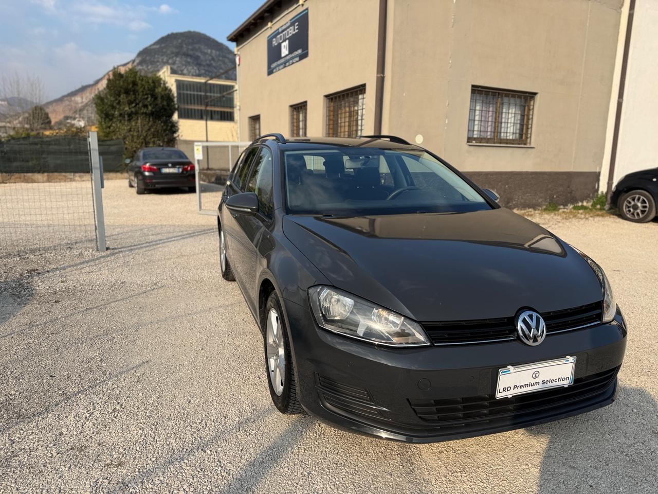 Volkswagen Golf Variant VII 2013 1.6 tdi Trendline 90cv E6