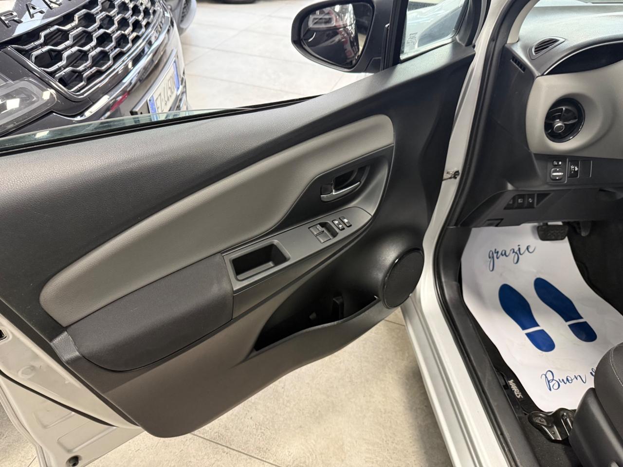 Toyota Yaris 1.5 Hybrid 5P. Active 73CV Ok Neopatentati