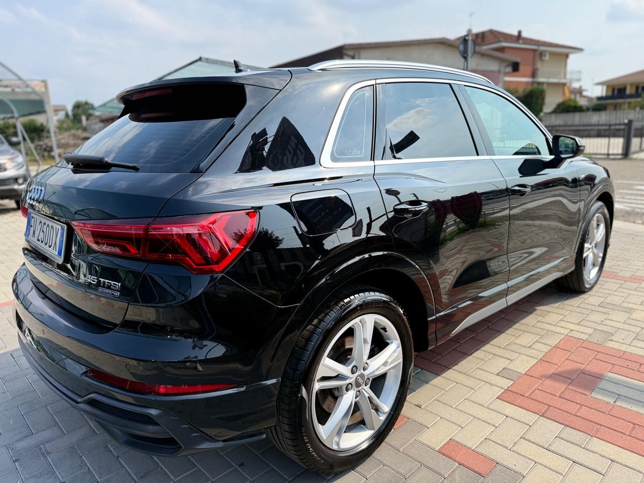 Audi Q3 45 TFSI quattro S tronic line edition