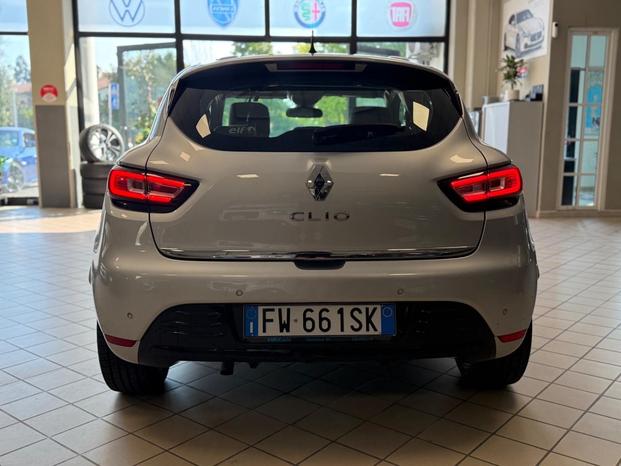 Renault Clio TCe 12V 90 CV GPL 5 porte Moschino Intens