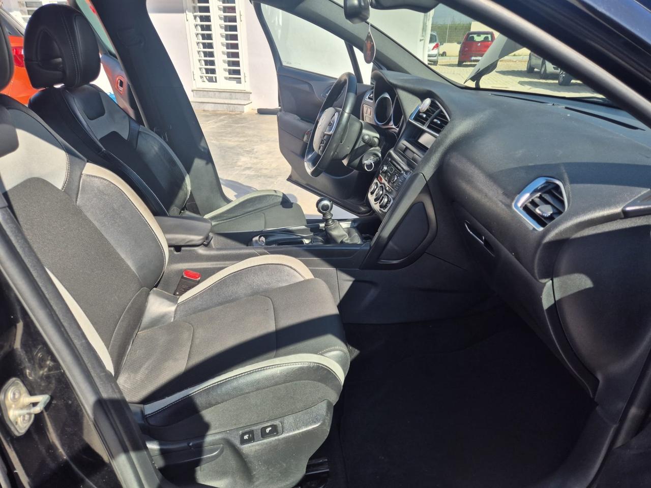 Ds DS4 4 1.6 e-HDi 115 airdream Just Matt