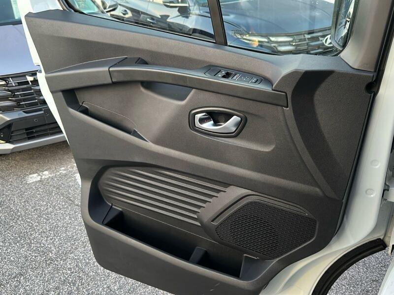 Renault Trafic IV 30 2022 T30 2.0 dci 150cv energy L2H1 EDC Start