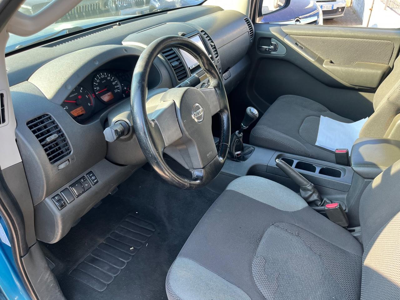Nissan Navara 2.5 dCi 2 porte King Cab SE