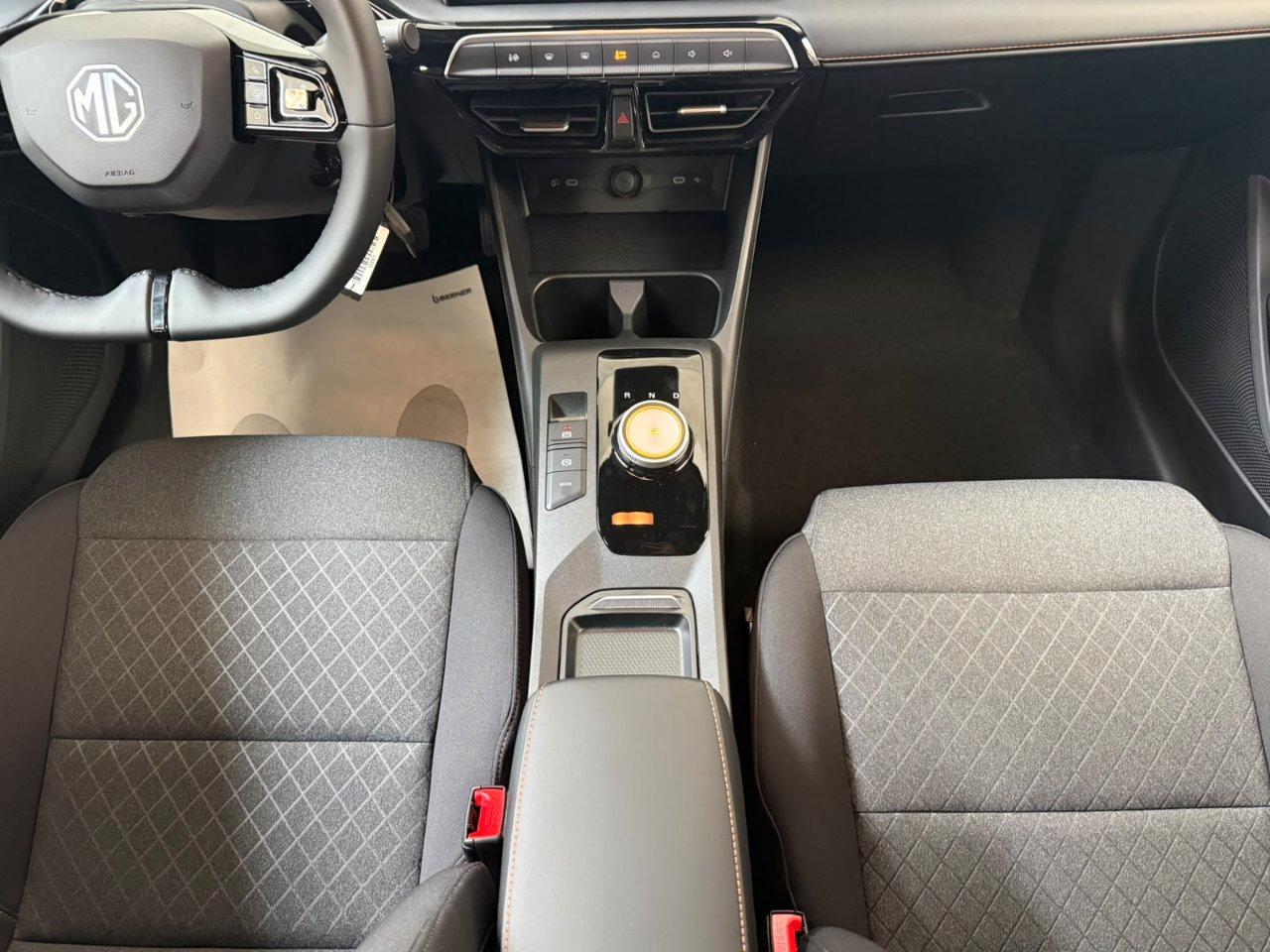 Mg MG3 1.5 hybrid+ Standard auto