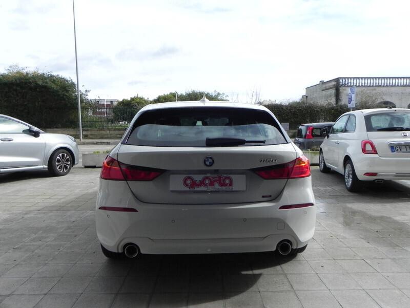 Bmw 118 118d 5p. Business Advantage