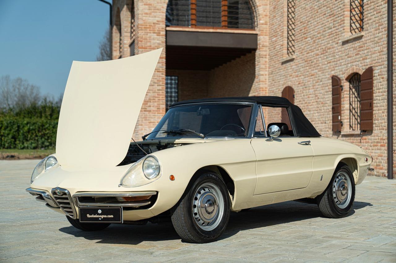Alfa Romeo 1750 SPIDER VELOCE "OSSO DI SEPPIA" - RDS01385