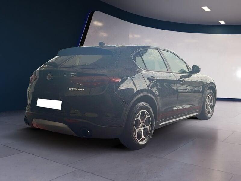 Alfa Romeo Stelvio 2.2 TD 160 CV Super AT8 RWD