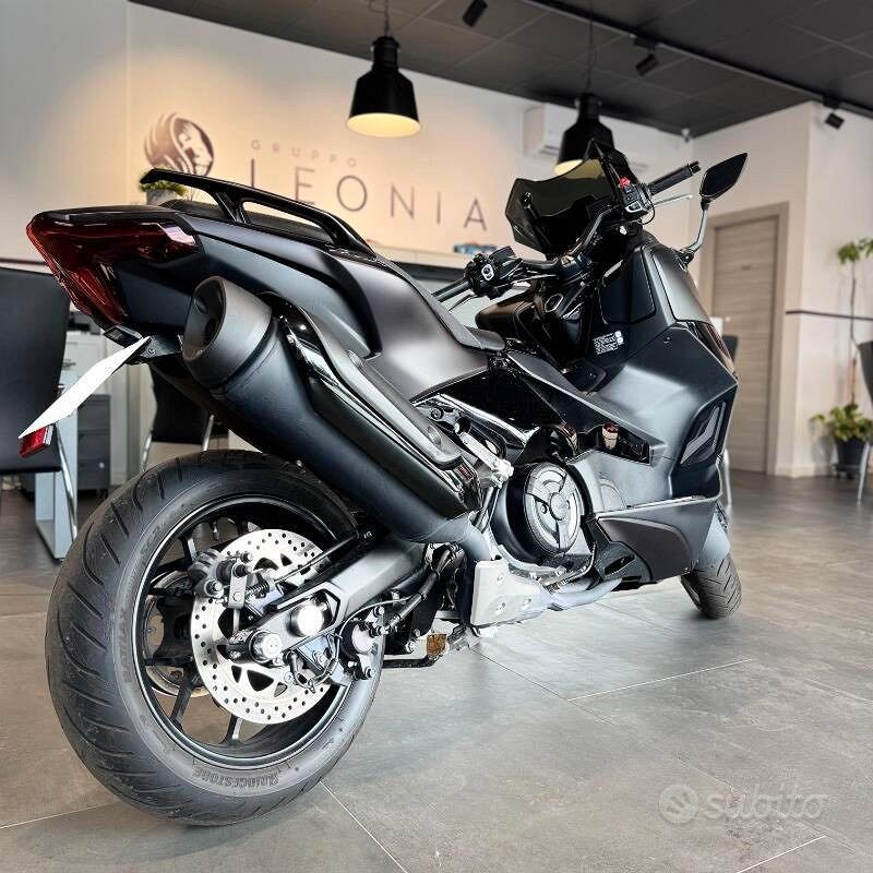 Yamaha T Max 560 - 2024