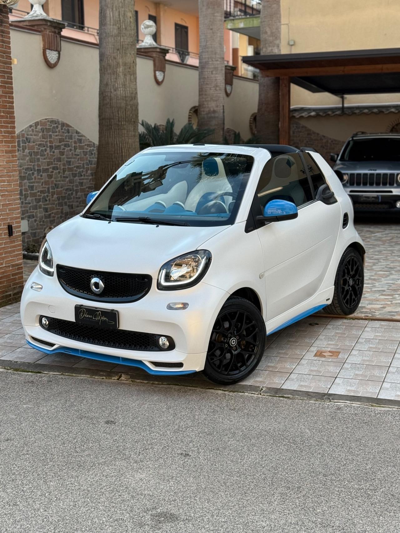 Smart ForTwo 90 0.9T twinamic cabrio Urbanrunner Proxy