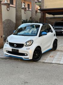 Smart ForTwo 90 0.9T twinamic cabrio Urbanrunner Proxy