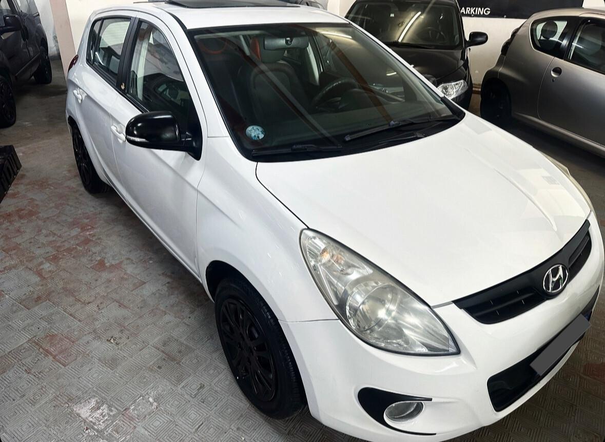 Hyundai i20 1.2 5p. Fiorucci