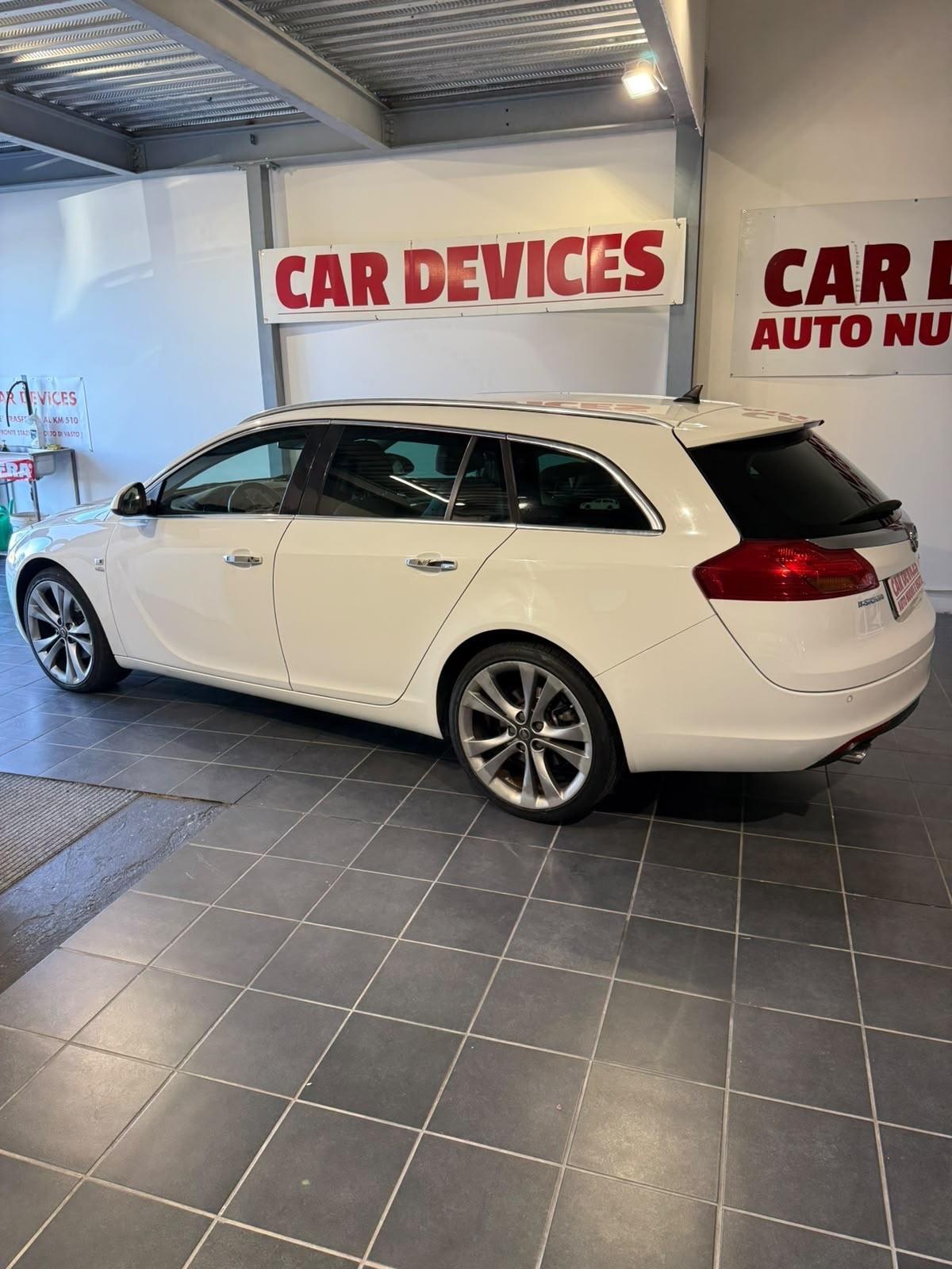Opel Insignia 2.0 CDTI Sports Tourer -AUTOMATICA