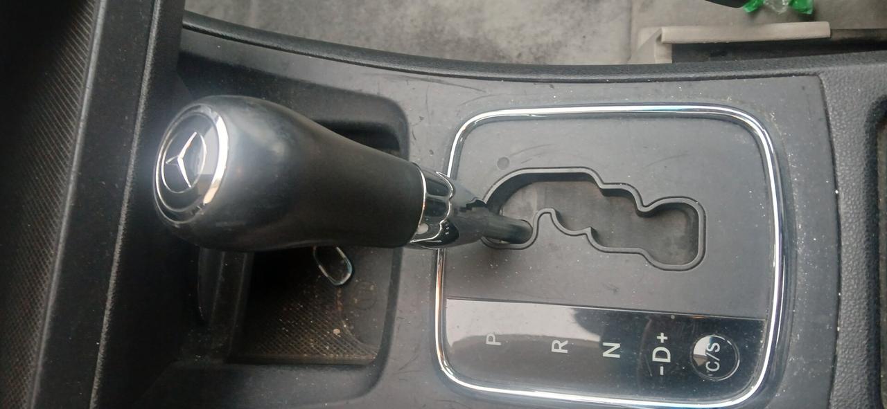 Mercedes cl. A 180 D automatica neopatentati