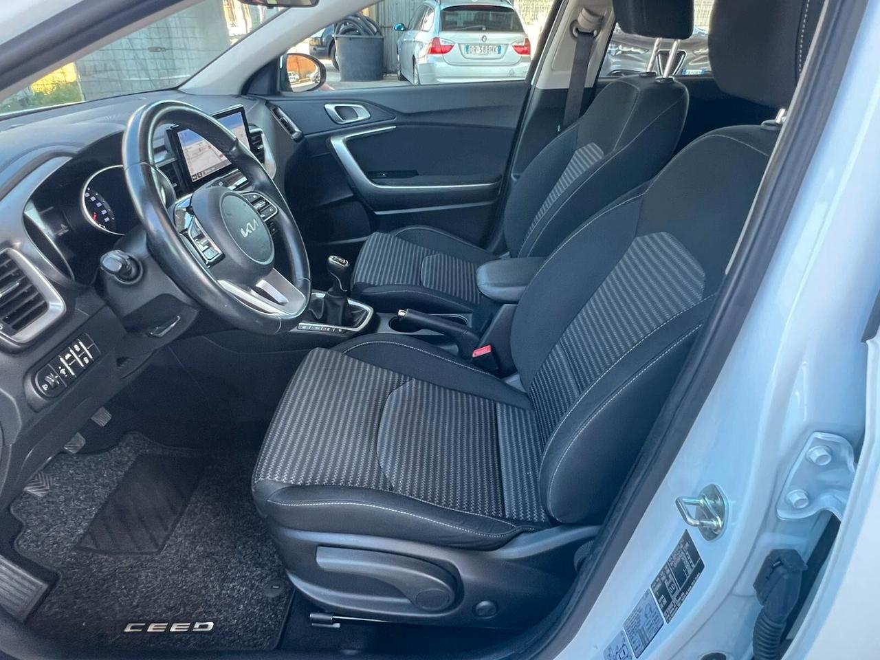 Kia Ceed Sportswagon 1.6 CRDi 136 CV MHEV iMT SW Business Class