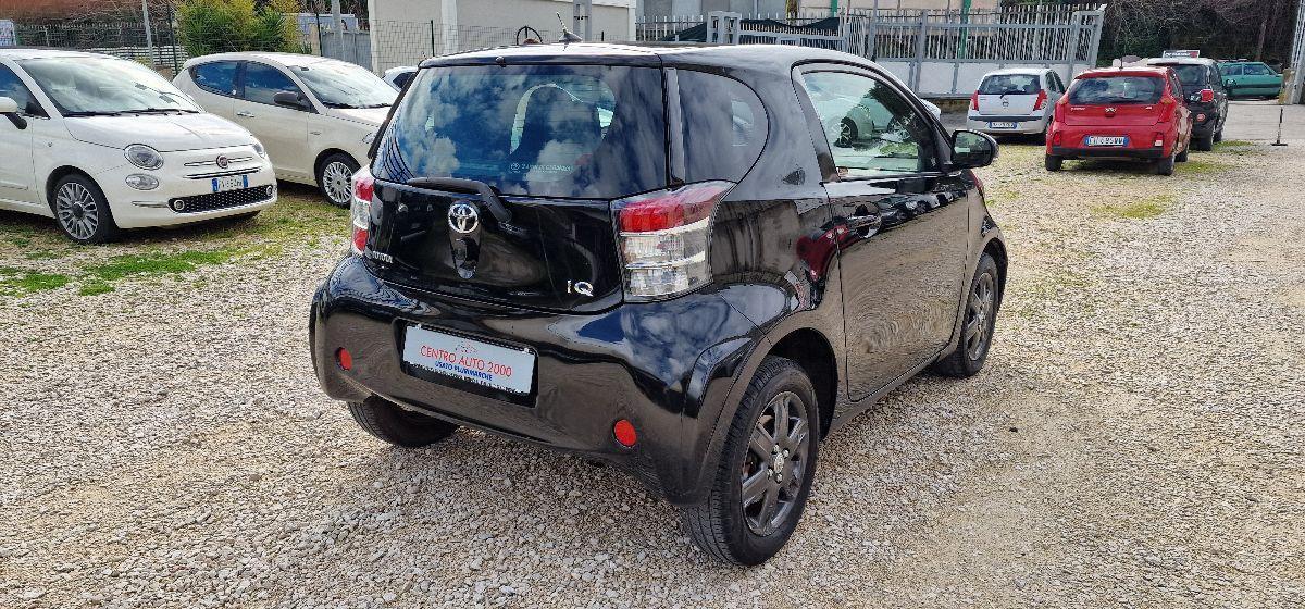 TOYOTA iQ 1.0 Sol