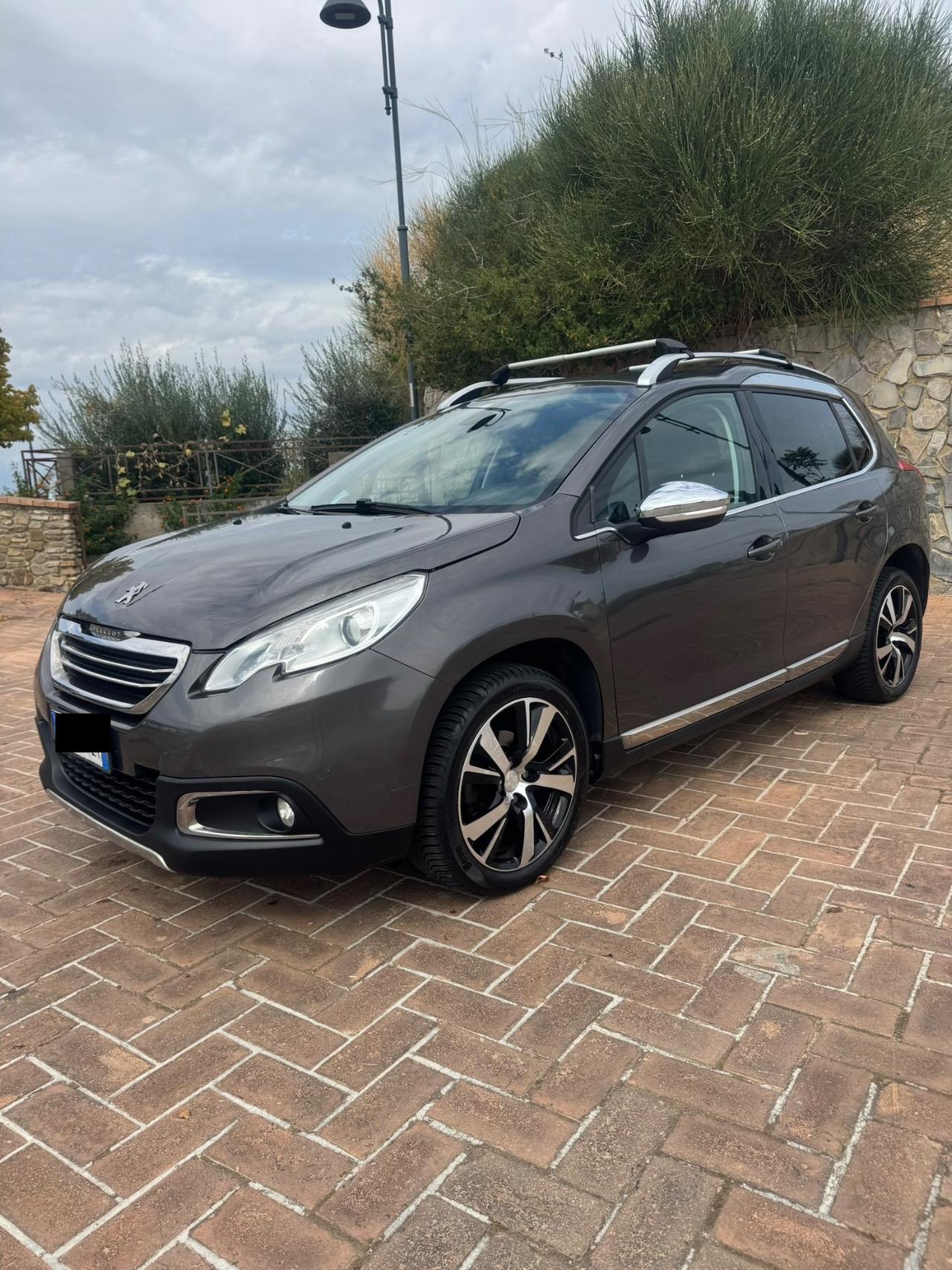 Peugeot 2008 1.6 e-HDi 92Cv *ALLURE* 2015
