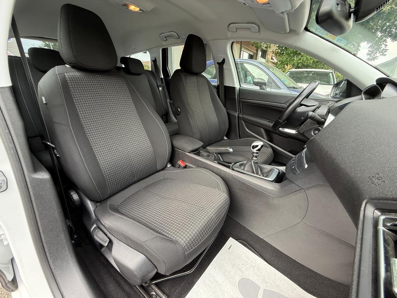 Peugeot 308 BlueHDi 100 S&S SW Business