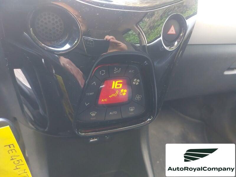 Toyota Aygo 1.0 VVT-i x-wave km 11600